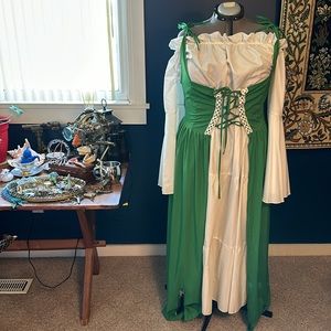 Never Worn 3x Renaissance, Medieval, Irish, Peasant, Fairy Two Piece Set